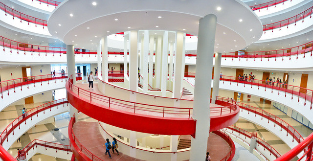 Trường Đại học Kinh tế Quốc dân - Ngành quản trị kinh doanh học trường nào ở Hà Nội và miền Bắc (Nguồn: thanhnien)