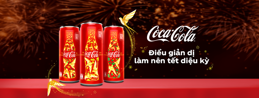 Hình ảnh én vàng xuất hiện trên thiết kế hiện đại kết hợp các họa tiết đặc trưng ngày Tết Việt Nam của Coca-Cola trong năm nay