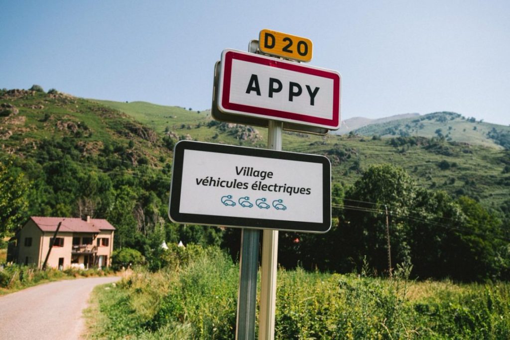 Appy trở thành ngôi làng xe điện đầu tiên trên thế giới nhờ dự án của Renault